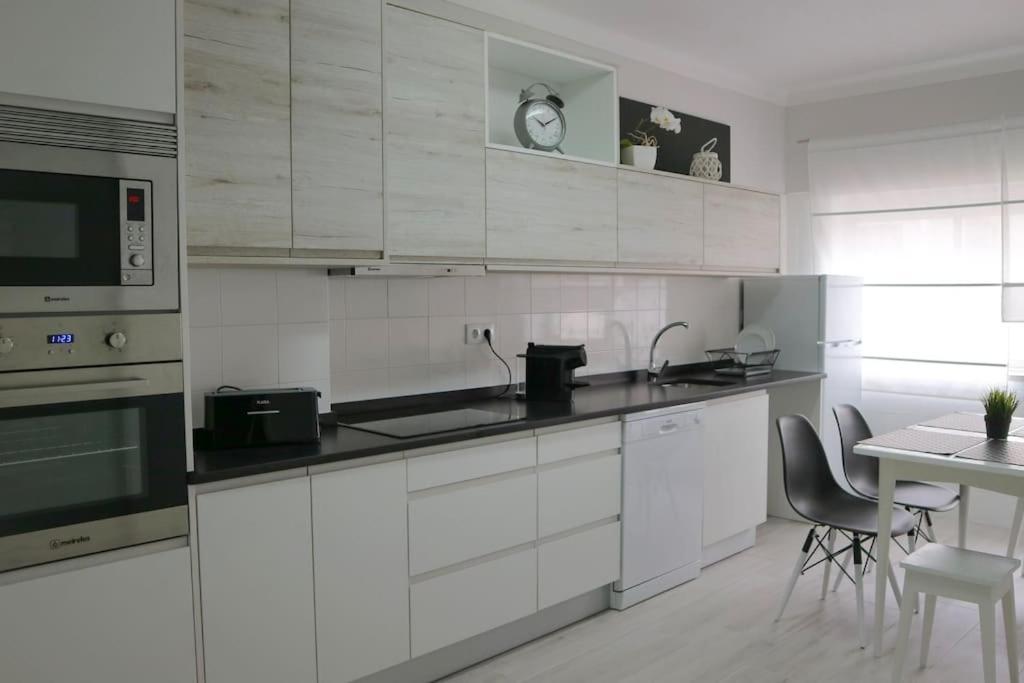 Beautiful And Cozy Flat Close To Beach And Center Lagos Extérieur photo